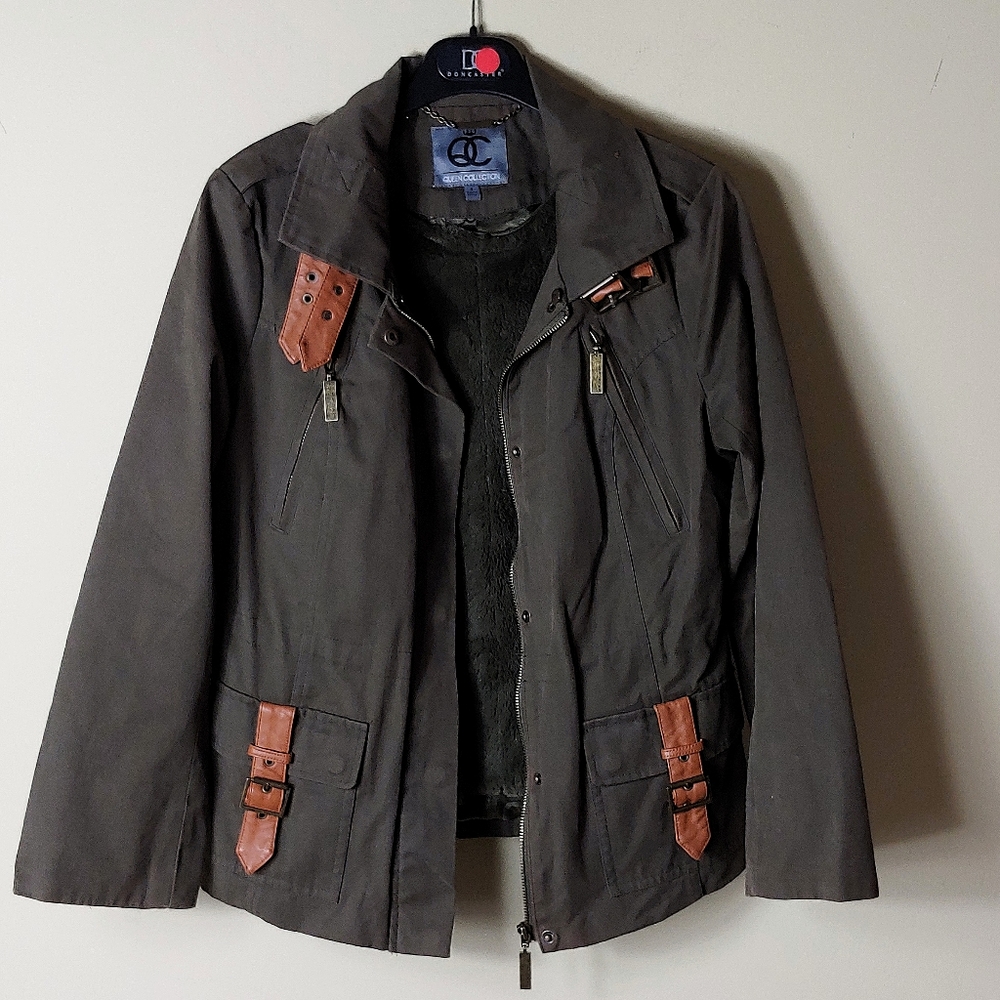 Queen Collection jacket zip out lining/vest